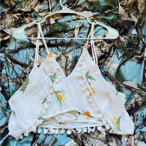 Tank top ; crop top shirt